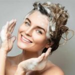 شامپو آبرسان ویت یو حاوی عصاره چای سبز و هیالورونیک اسید - تصویر 4